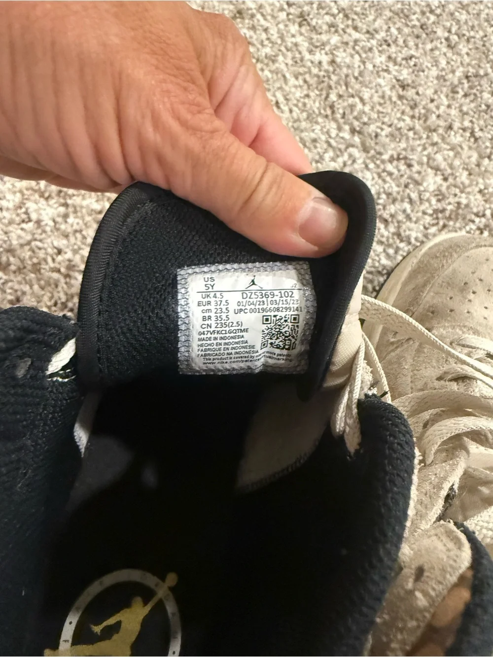 Jordan Boys High-Top Sneakers in Beige and Black